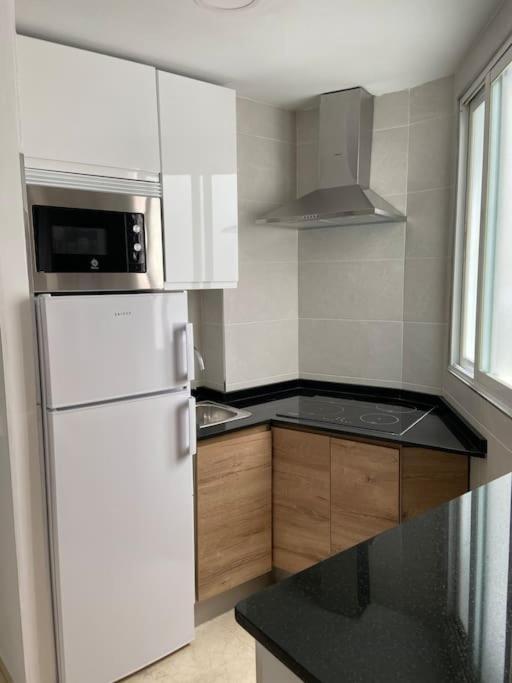 Beach And City Apartment A 50M De La Playa Fuengirola Ngoại thất bức ảnh