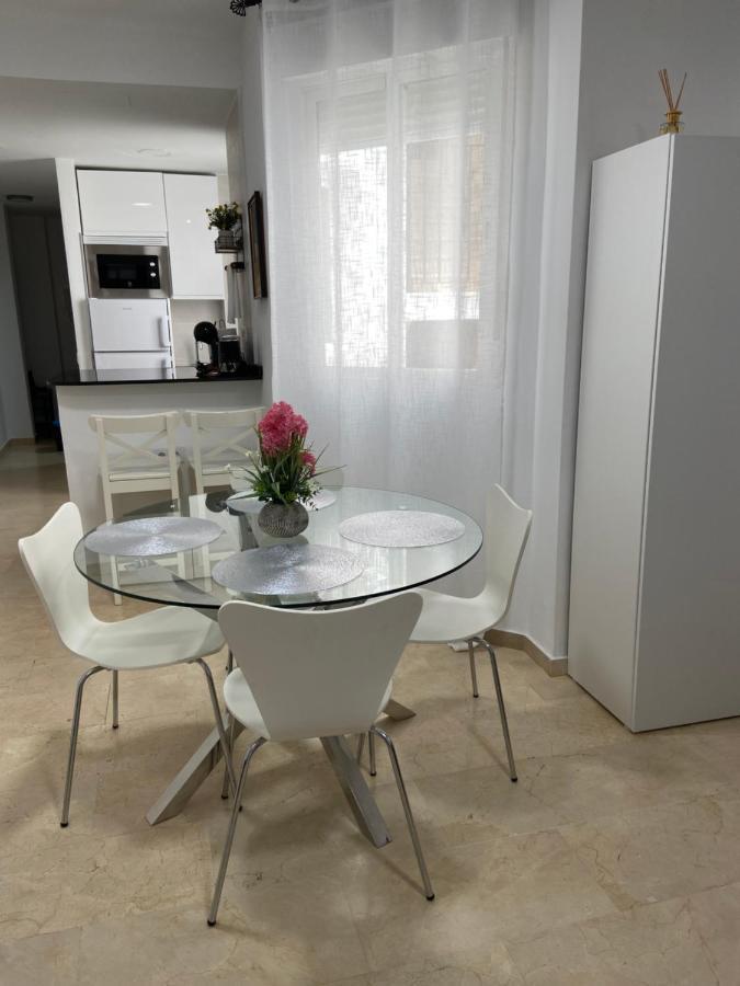 Beach And City Apartment A 50M De La Playa Fuengirola Ngoại thất bức ảnh